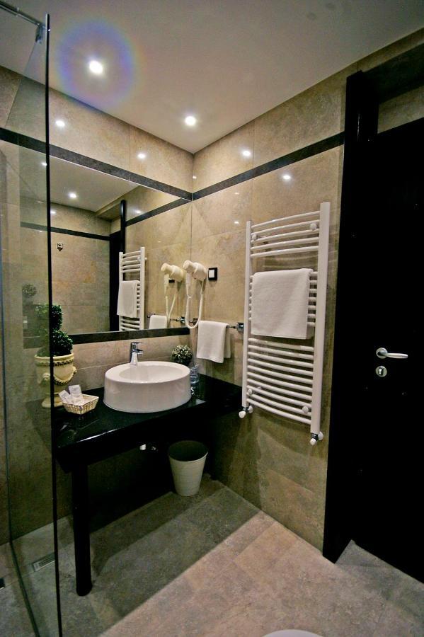 Boutique Hotel Divina Harkány Esterno foto