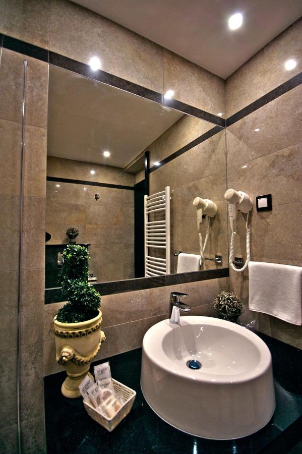 Boutique Hotel Divina Harkány Esterno foto