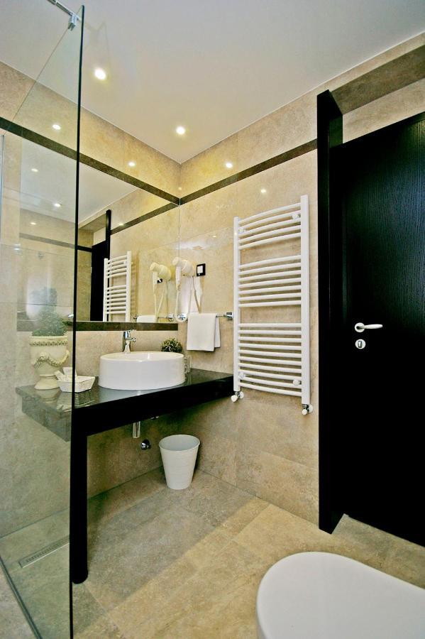 Boutique Hotel Divina Harkány Esterno foto